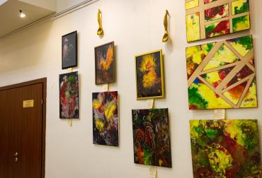  my exhibition “Bright Colors”